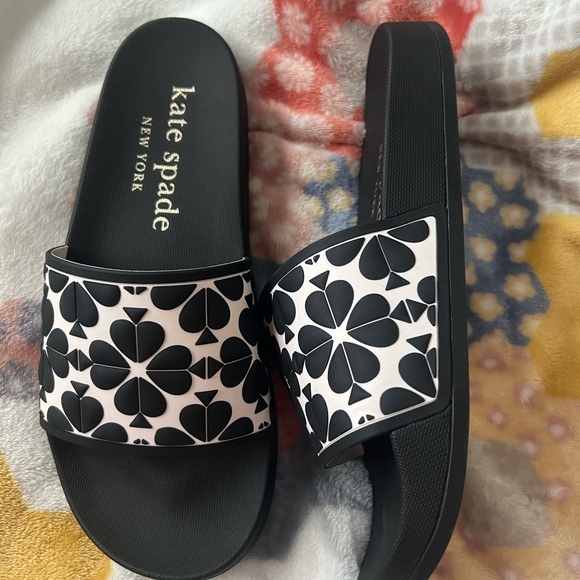 Kate Spade Black and White Sandals - Picture 3 of 6